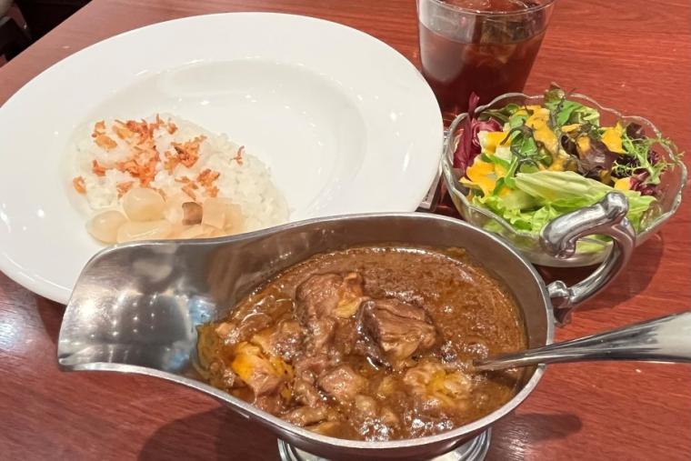 カレー ダイニング アビオン