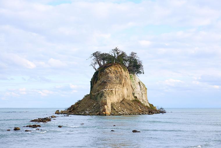 見附島