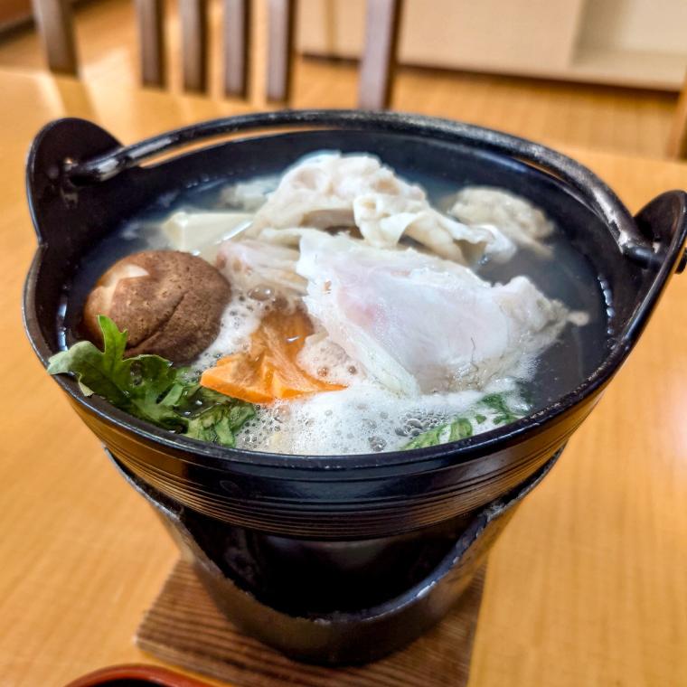 【鳥取県米子市】とらふぐ料理が味わえる温泉施設内のレストラン。名水で育てた陸上養殖のとらふぐとは？