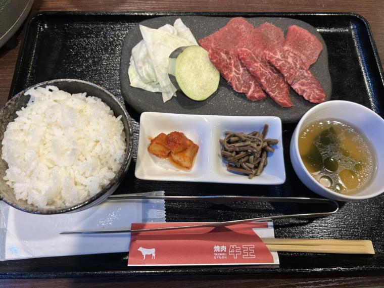 ご飯3杯おかわり！　各部位のハーフサイズも充実、お肉の量を選べるランチメニュー豊富な焼肉店｜鳥取市