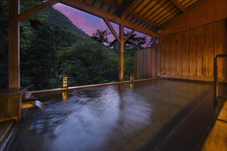 【石川・山中温泉】せせらぎと伝統に包まれる湯の休日｜ごほうび旅ガイド