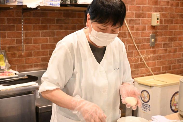 高知市大川筋の旅館「土佐御苑」日帰り入浴が早朝・深夜も楽しめる