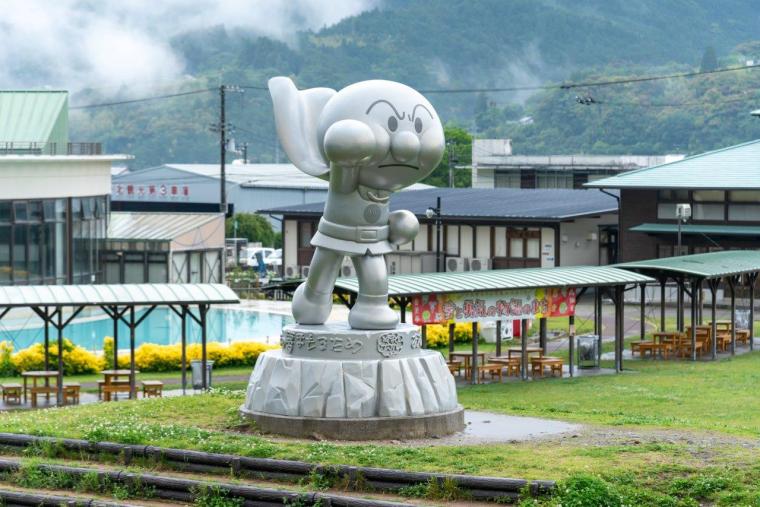 香美市立やなせたかし記念館 アンパンマンミュージアム・詩とメルヘン絵本館