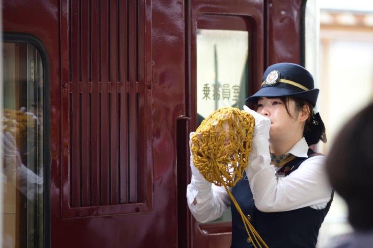 しなの鉄道観光列車「ろくもん」