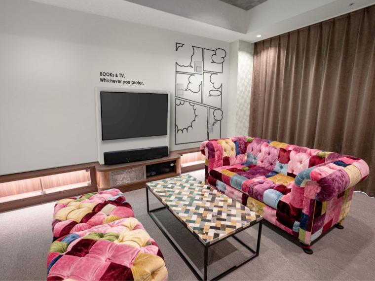「IN THE LIBRARY hotel and books TOKOROZAWA」ファミリージュニアスイート