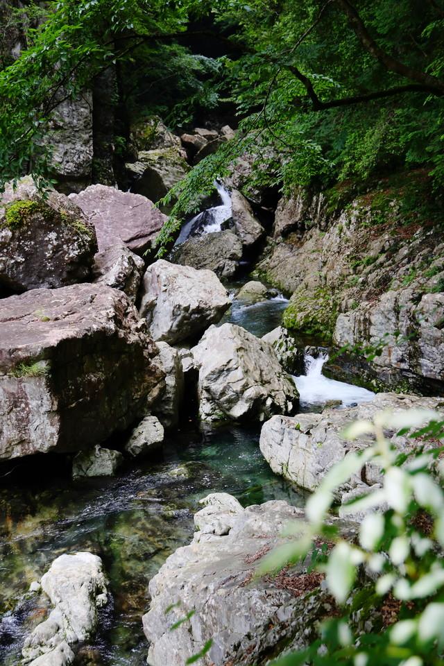 【奈良】涼を求めて奈良・天川村へ！渓谷ハイキングに鍾乳洞探検、温泉まで楽しむ夏