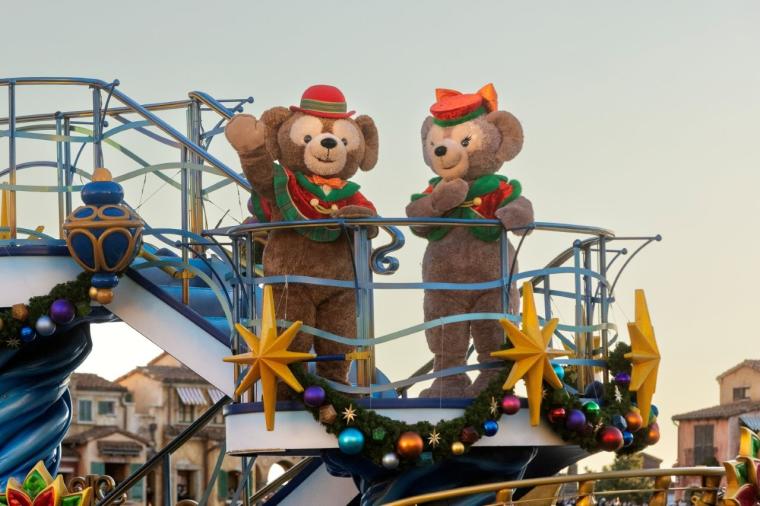 美しいツリーや歌声に感動。心に光が灯る、東京ディズニーシーのクリスマス