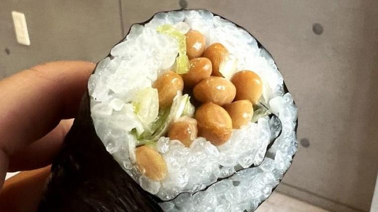 ここだけ？納豆巻き専門店！「可能性を感じる」バリエーションとボリュームにびっくり！