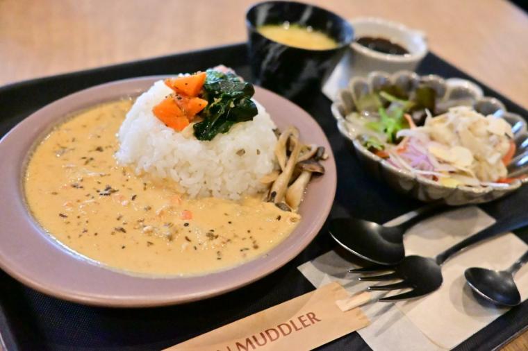 【高知】厳選素材を使ったバーガー・カレー・パスタ「須﨑大漁堂」