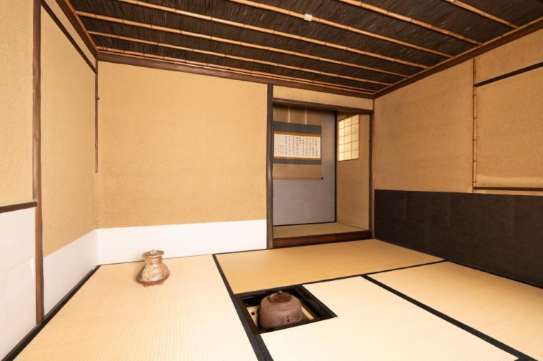 立礼茶席と千利休の茶室