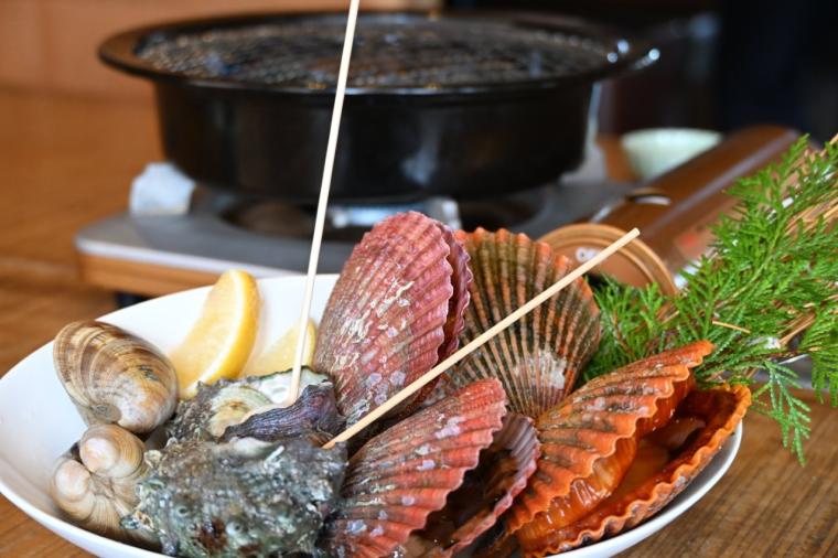 【高知】生簀で泳ぐ魚を注文！鮮度も旨さも抜群「活魚 漁ま」