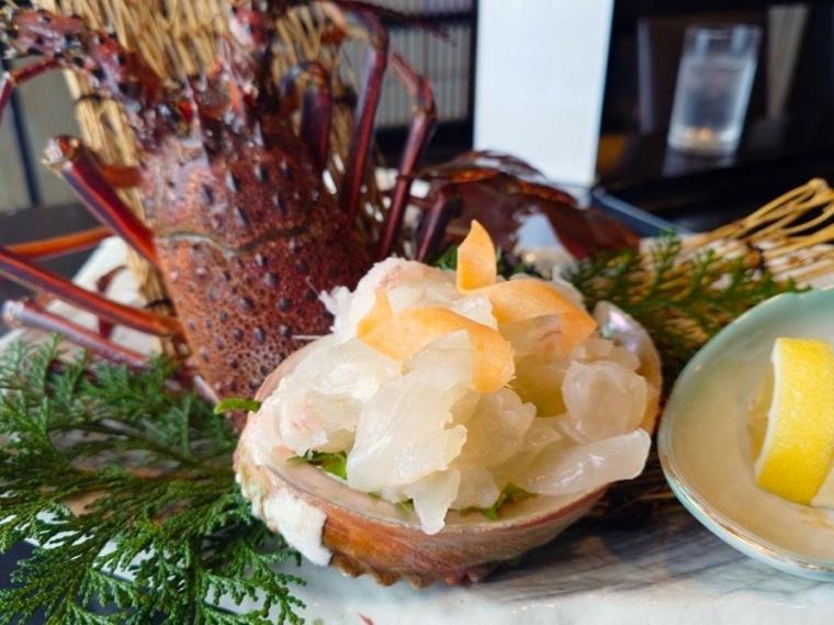 泊まってみたい高知のお宿「鰹乃國の湯宿 黒潮本陣」季節限定のイセエビも！