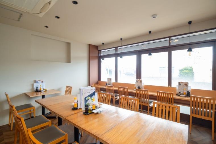 【静岡】新鮮生しらす、ジェラート、ビール、海風感じる温泉まで。東京から1時間で叶う港町・用宗の旅