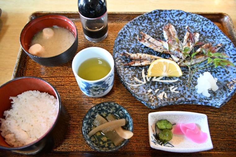 創業40年！高知の人気食事処「帆竿」