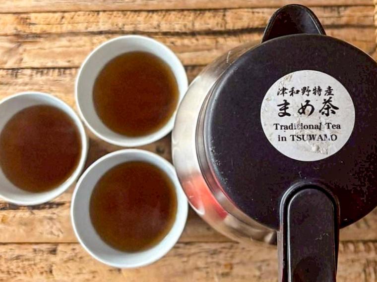 山陰の小京都で味わう、郷土料理と和食のお店。窓からは SL を眺めることも！｜島根県津和野町