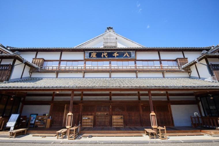 山鹿の繁栄のシンボル「八千代座」