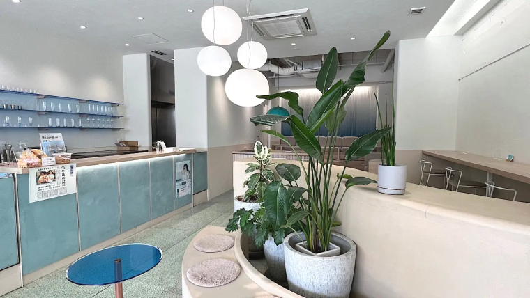 “青のまち高岡”を楽しむホテル＆カフェ【SEKAI HOTEL Takaoka】日常に飛び込む出発点に