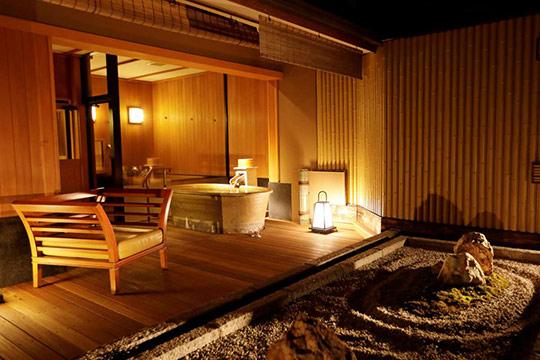 箱根湯本温泉　ホテル南風荘