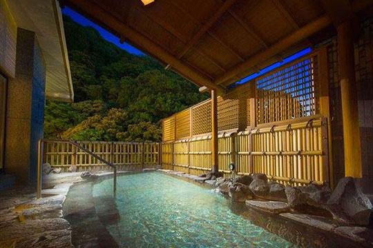 箱根湯本温泉　箱根パークス吉野
