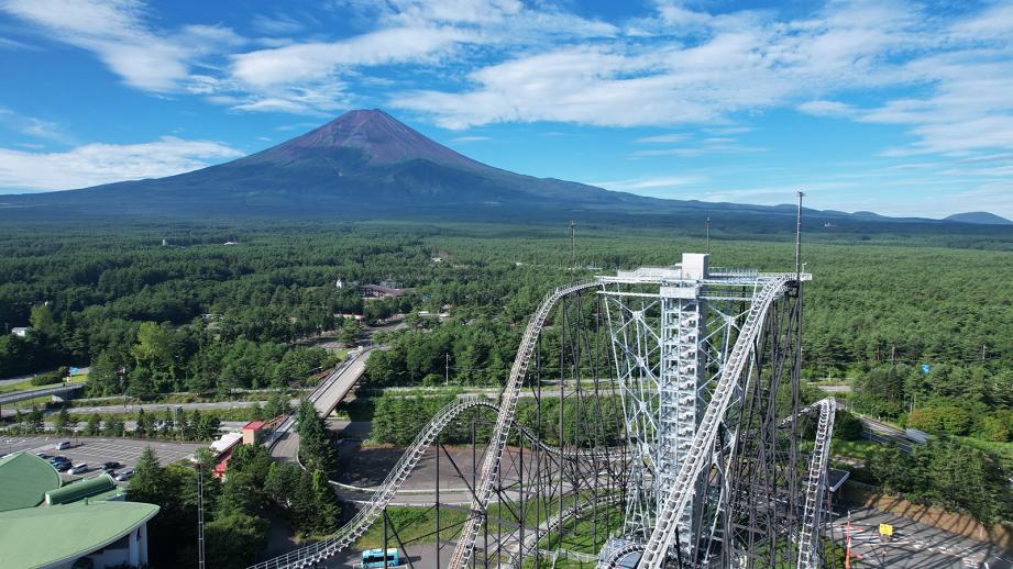 絶叫系アトラクションの聖地「富士急ハイランド」の楽しみ方！新登場「FUJIYAMAウォーク」も