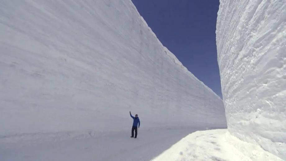 絶景“雪の大谷”2026 年は高さ 12m【立山黒部アルペンルート】全線開業 55 周年! 春だけのイベントが目白押し