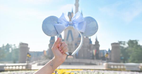 「しあわせのブルー」に包まれる！東京ディズニーリゾートの新コンセプトアイテム「Disney Blue Ever After」誕生