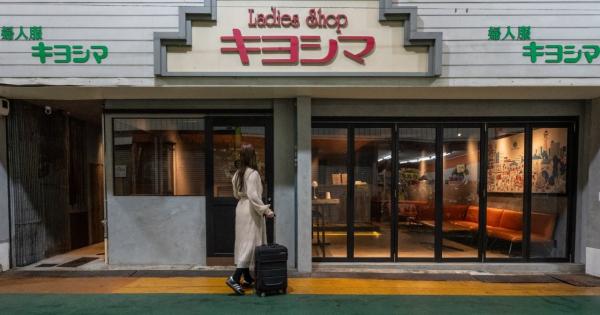 まちの日常に飛び込む宿。まちごとホテルの「セカイホテル大阪布施」で史上初⁉1 泊 10 食の食い倒れ滞在記