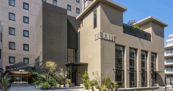 「THE KNOT FUKUOKA Tenjin」外観・昼