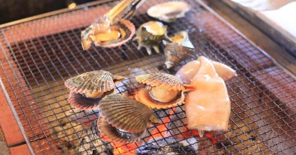 志摩の海女さんが心を込めておもてなし。焼き立て魚介類を満喫できる「海女小屋体験施設さとうみ庵」