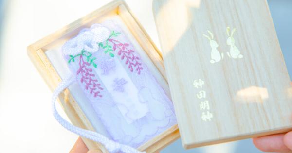 新年は御神馬・あかりちゃんが迎えてくれる神田明神へ♪かわいいデザインのお守りも目当てに