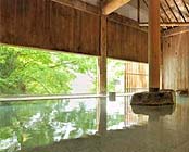 水上唯一の谷川岳を望む絶景と16種の湯巡りの宿 水上館