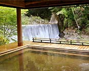 かやぶきの郷 薬師温泉旅籠